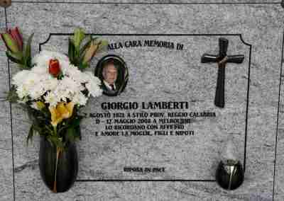 black border grey plaque