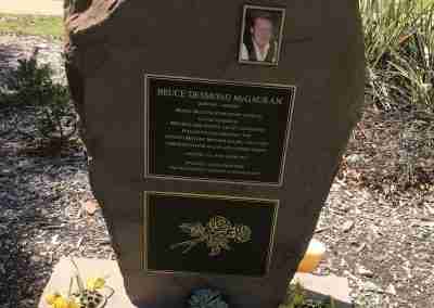 Memorial_Plaques_Melbourne_02