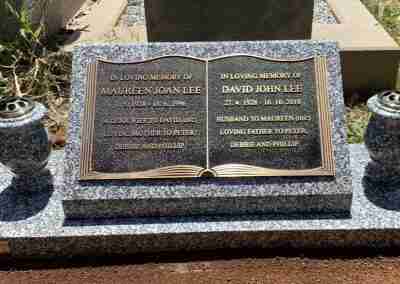 Memorial_Plaques_Melbourne_04